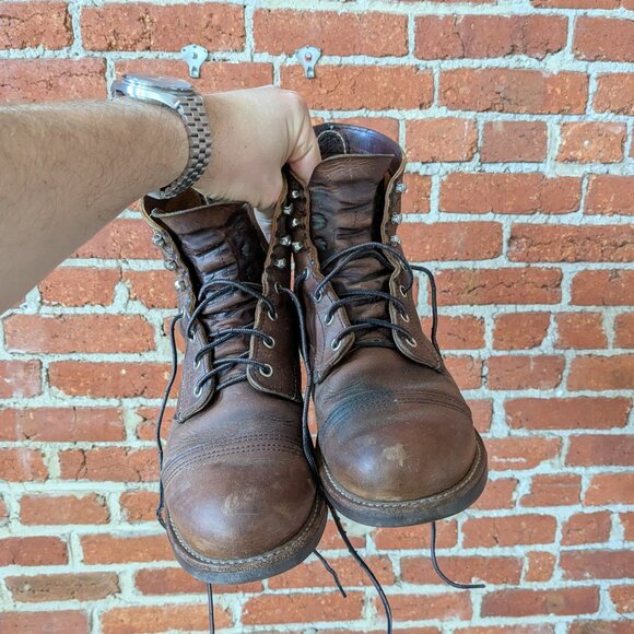 Redwing Iron Rangers (SIZE US 9) in Amber Harness Leather - Picture 2 of 6